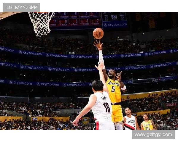 湖人 2 年 1660 万锁定艾顿！火箭截胡三目标，紫金军中锋赌局暗藏生死局